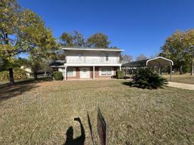 40 Andrews Dr  