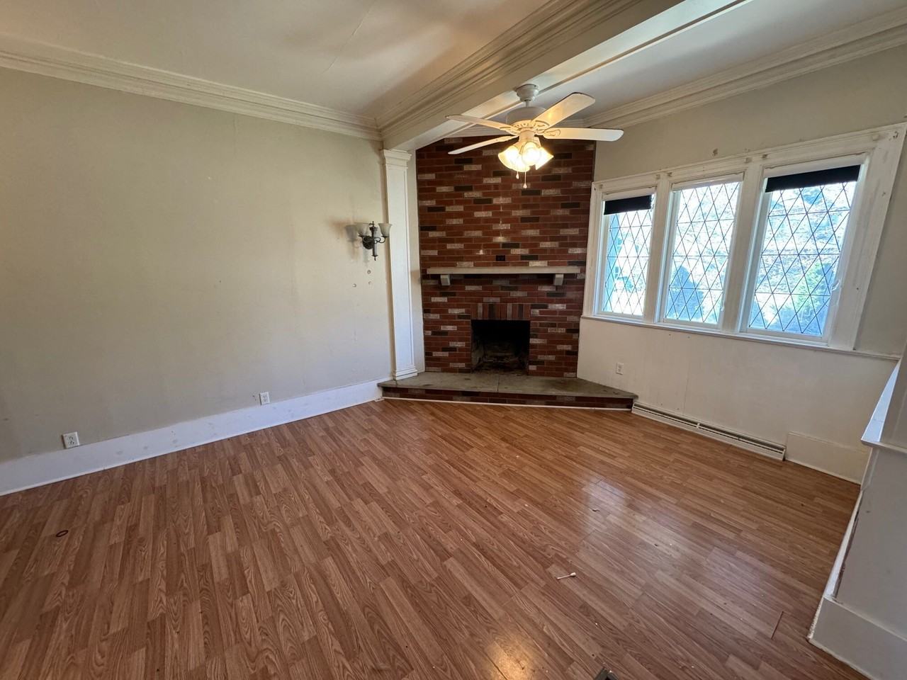 160 South Wade Avenue - Photo 2 of 18