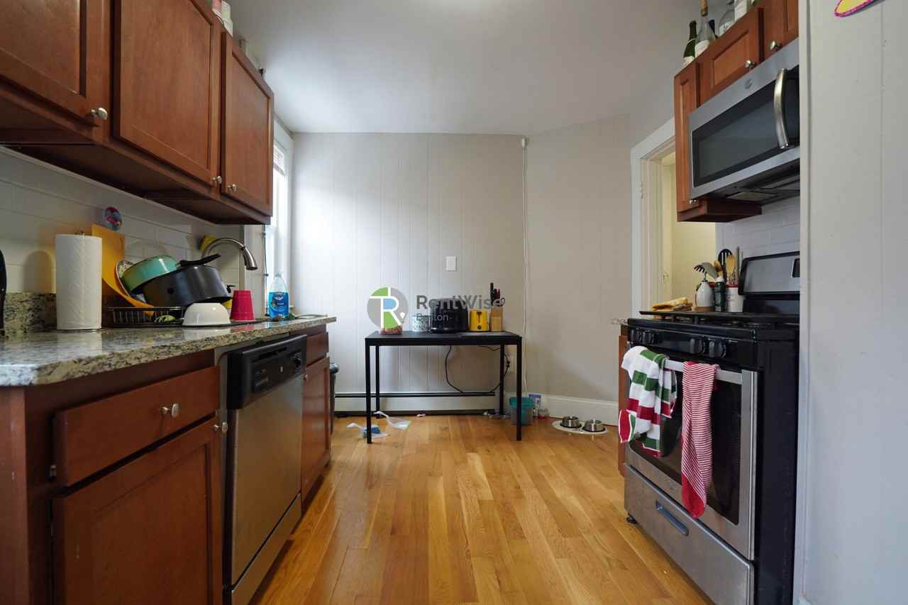 3 Ashford Ct #3 - Photo 6 of 24