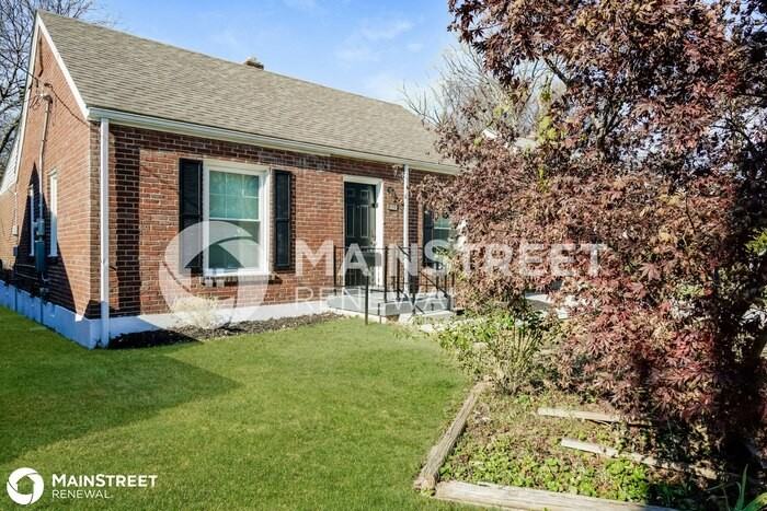 4110 S Brook St - Photo 3 of 16