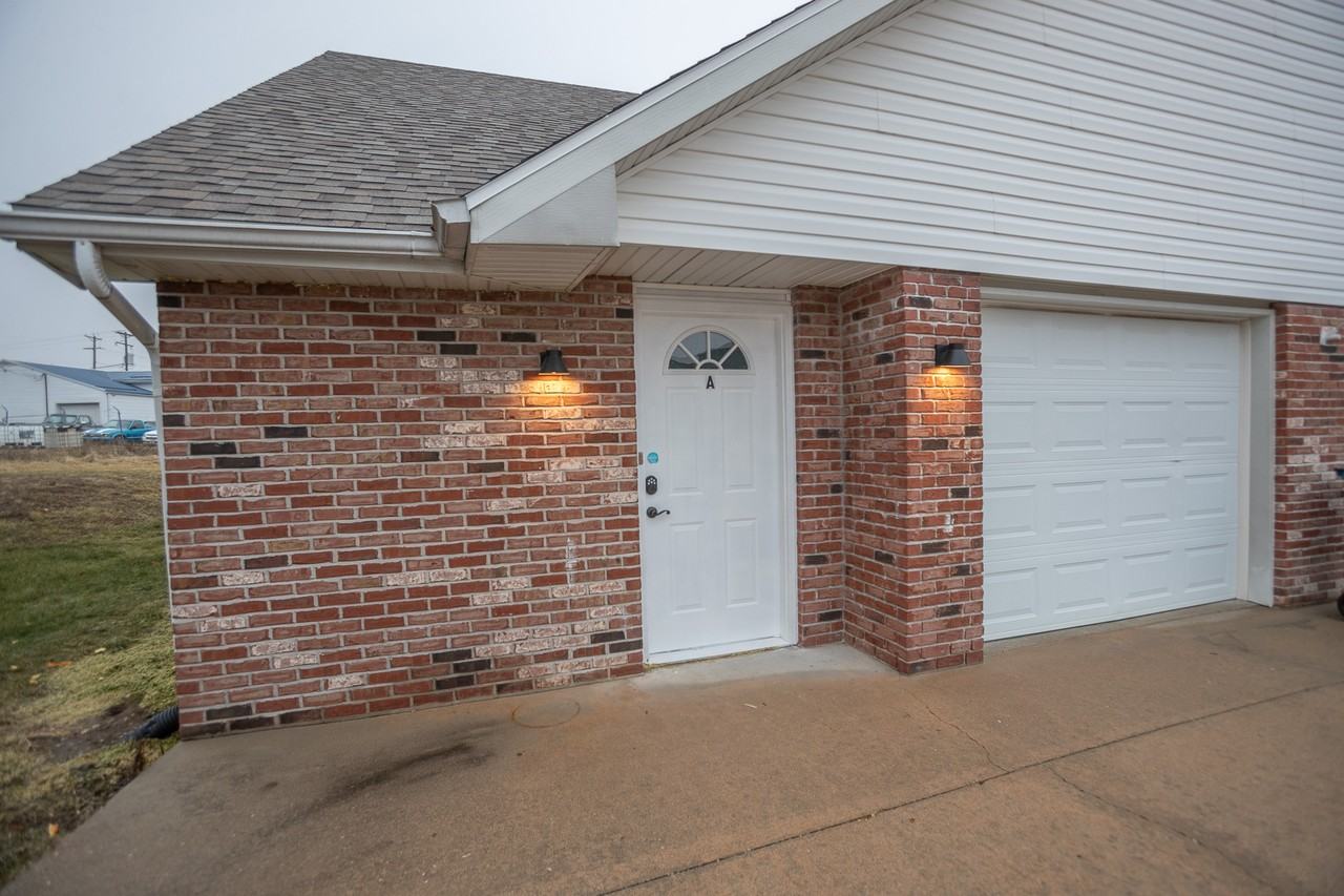 125 Hayes Rd #A - Photo 2 of 19