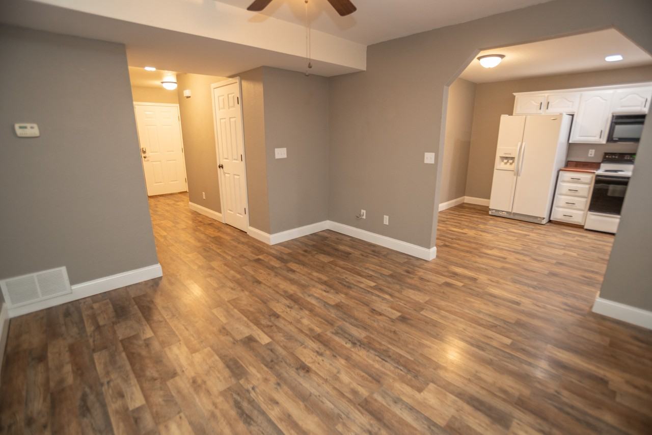 125 Hayes Rd #B - Photo 5 of 20