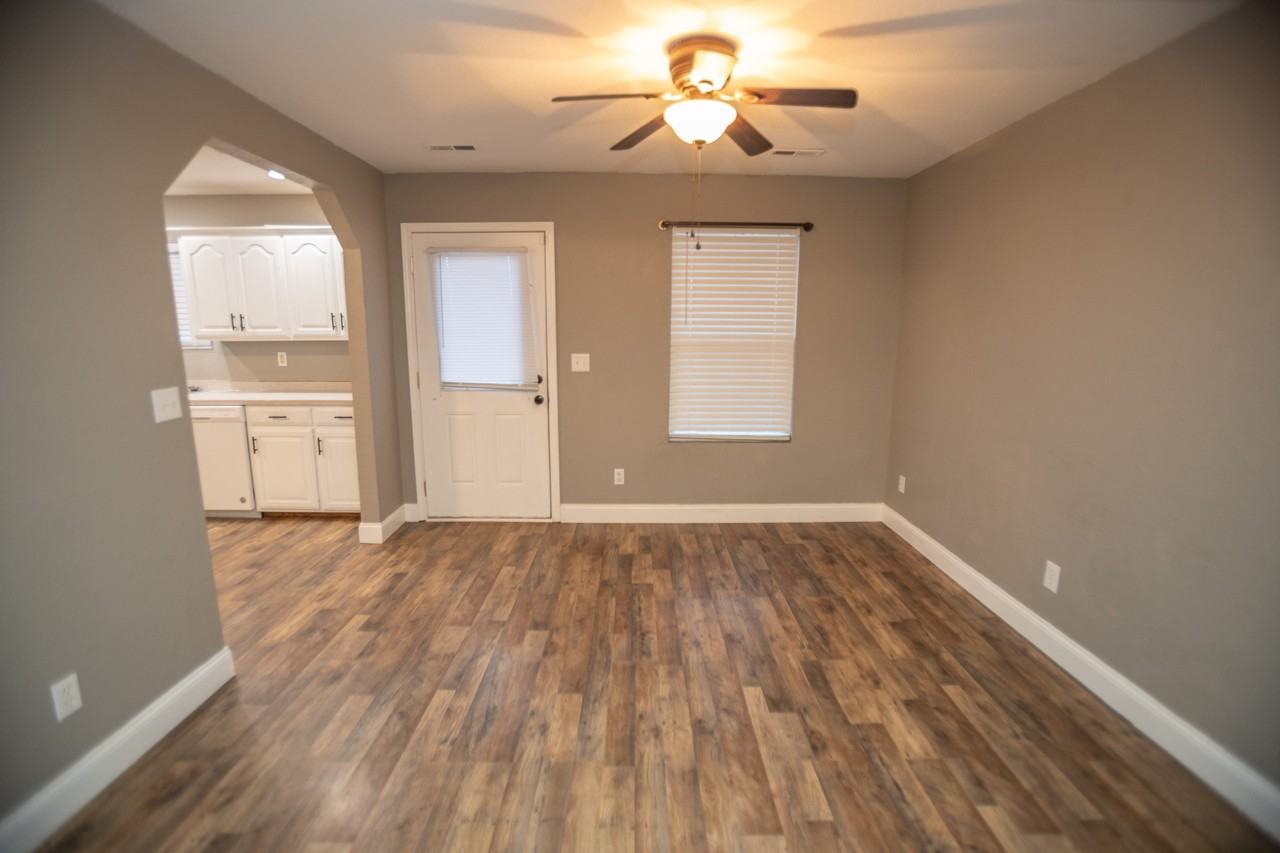 125 Hayes Rd #B - Photo 6 of 20