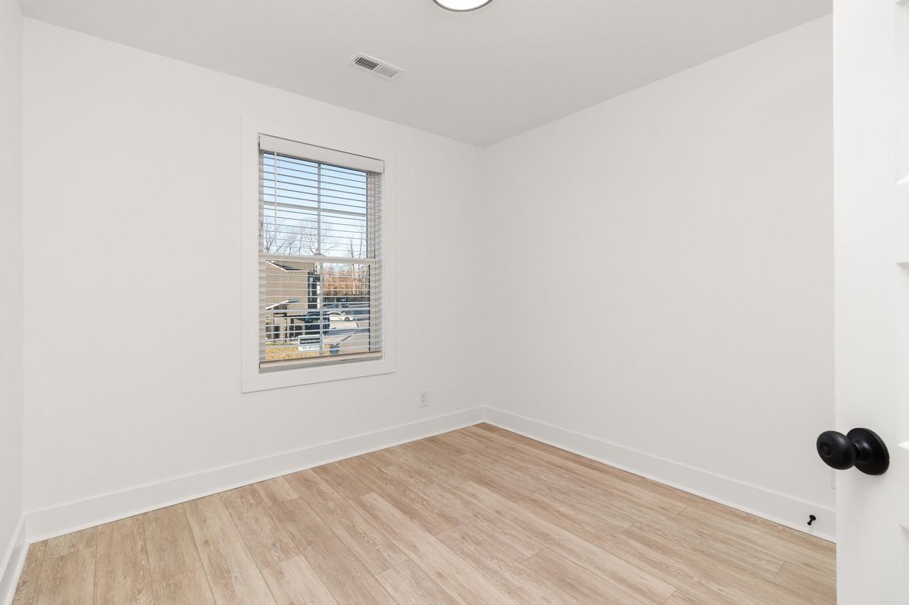 541 Bellamy Ln #541 - Photo 4 of 12