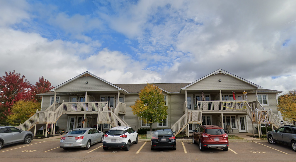 8 Rachel - Photo 2 of 5