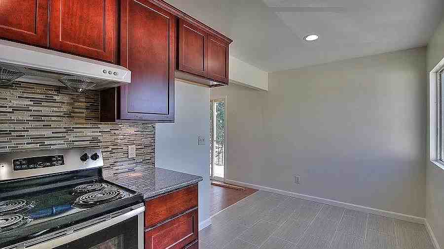 5312 Mcbryde Ave #B - Photo 4 of 16