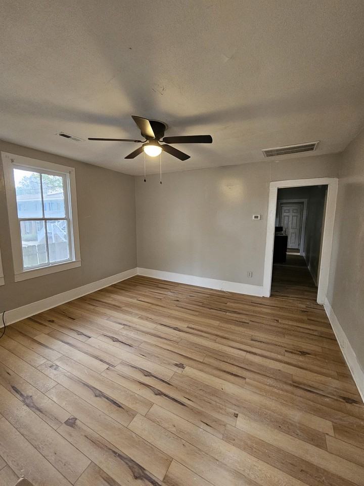 3325 Florida 1 1, North Charleston, SC 29405 3 Bedroom House for