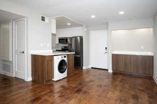 1274 N Crescent Heights Blvd - Photo 1 of 1