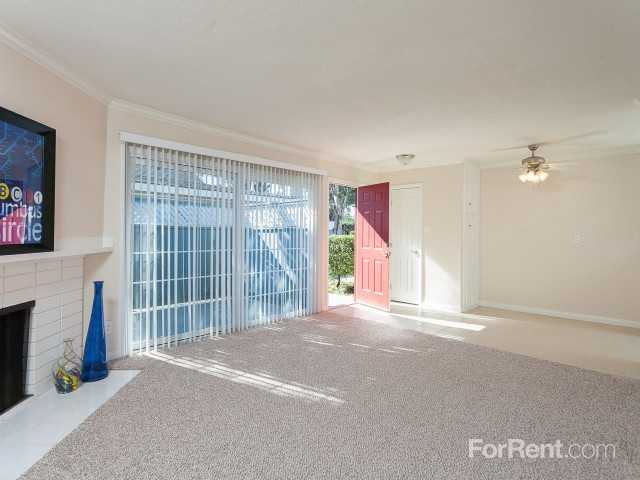 Lantern Bay Apartments - Photo 3 of 20