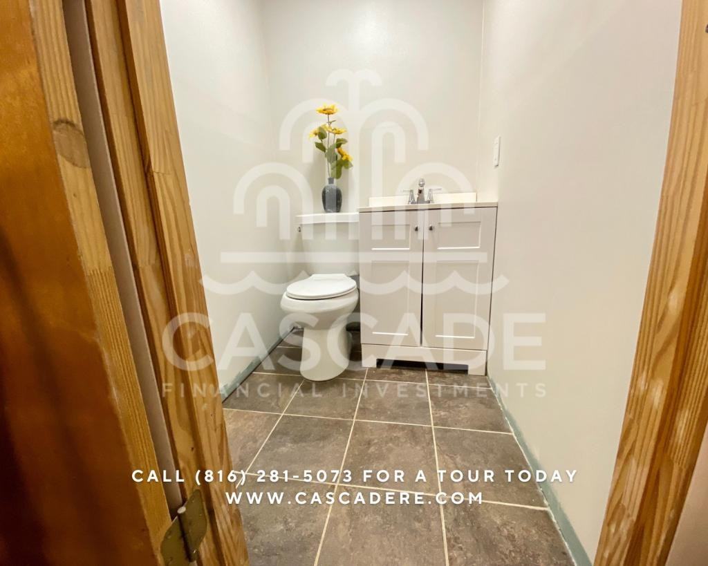 1925 Se Flagstone Ct - Photo 2 of 12