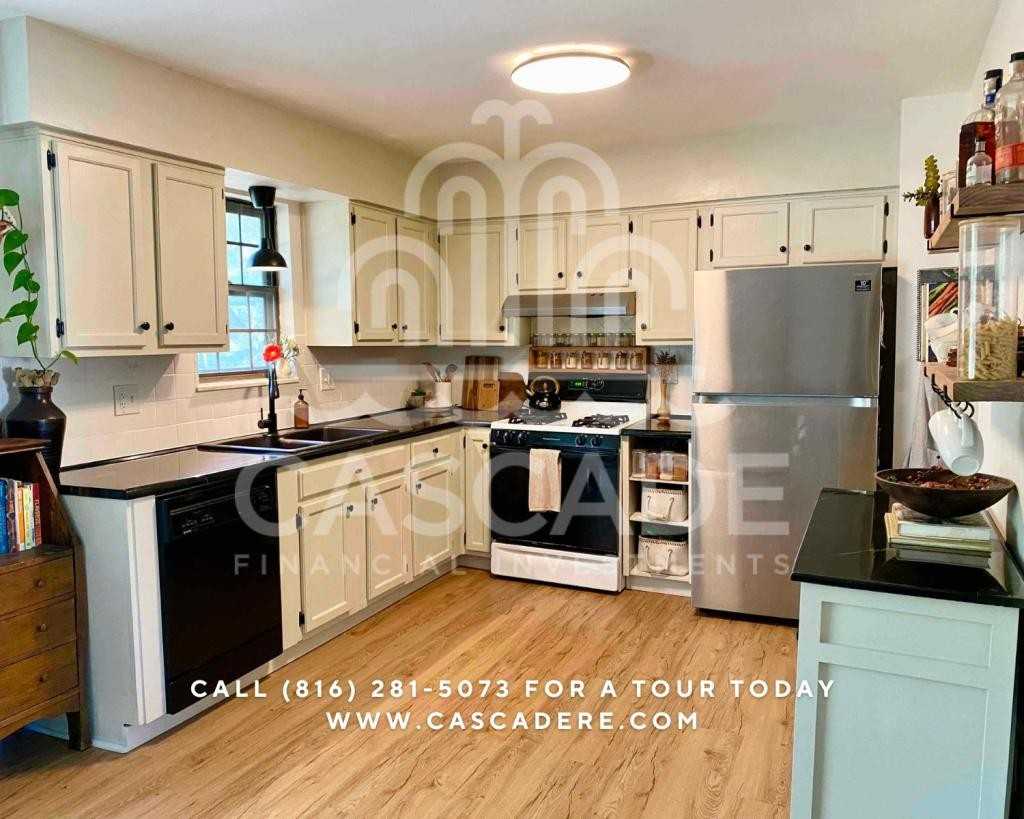1925 Se Flagstone Ct - Photo 3 of 12
