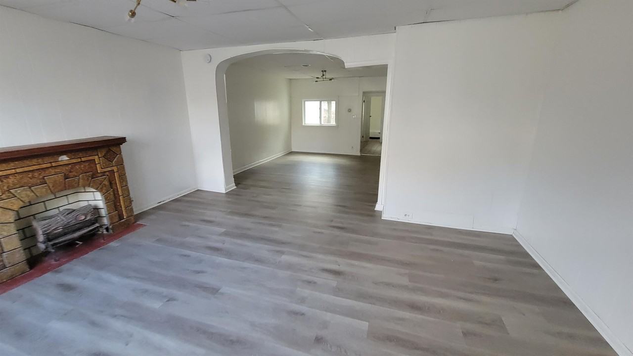 26 Hoffman Pl - Photo 3 of 22