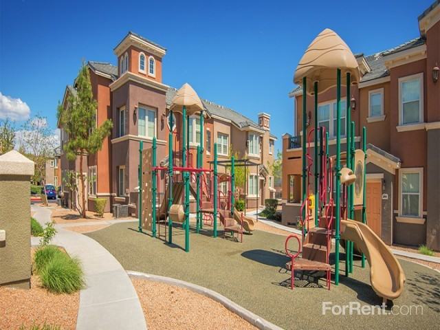 Colonial Grand At Palm Vista - Photo 2 of 10