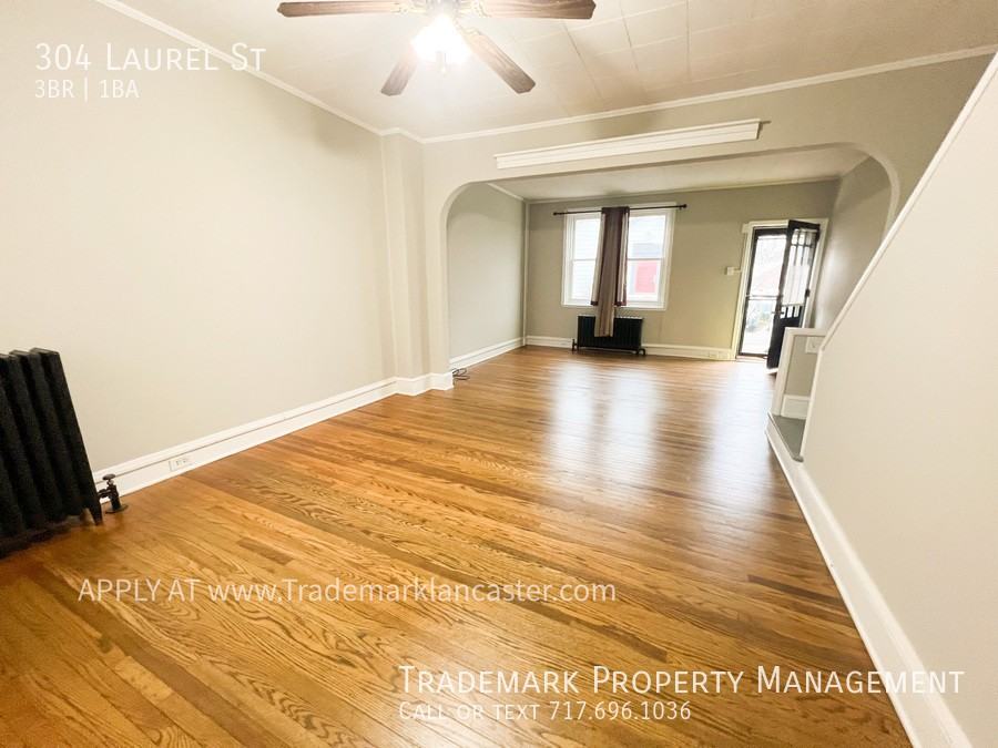 304 Laurel St - Photo 3 of 16