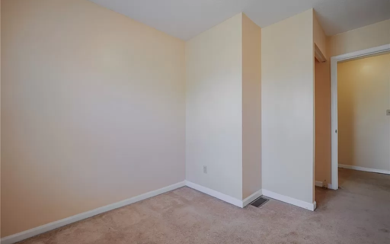 7321 Otis Ct - Photo 3 of 14