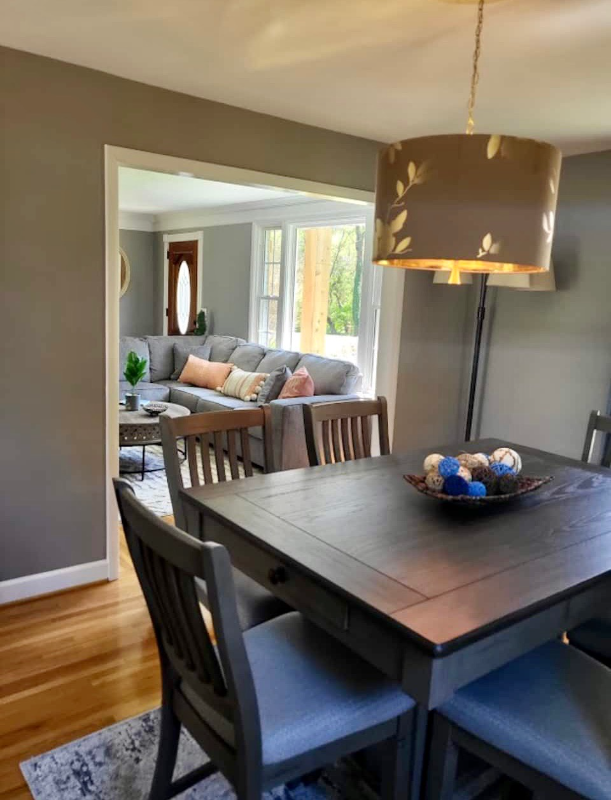 202 Edgewater Dr - Photo 4 of 41