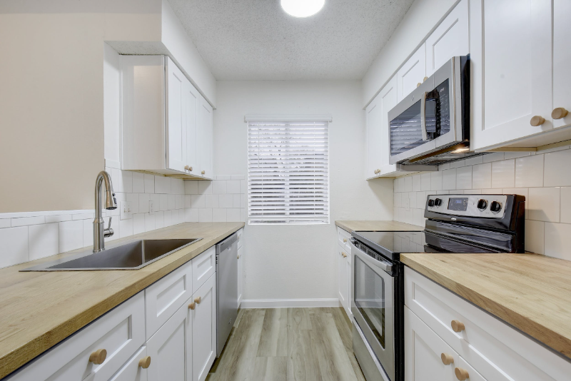 6803 Woodhue Dr #A - Photo 7 of 18