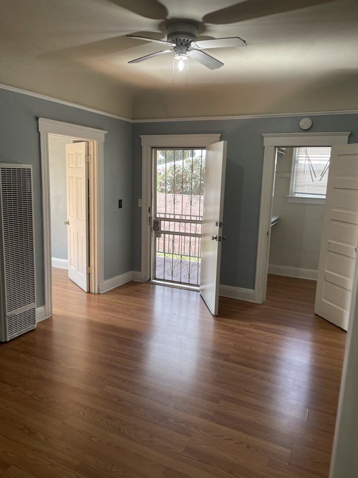 4953 E 59th Pl #NA - Photo 3 of 8