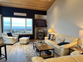 featured image of 1499 Diamond Head Avenue Southwest - 1Unit 1 #1