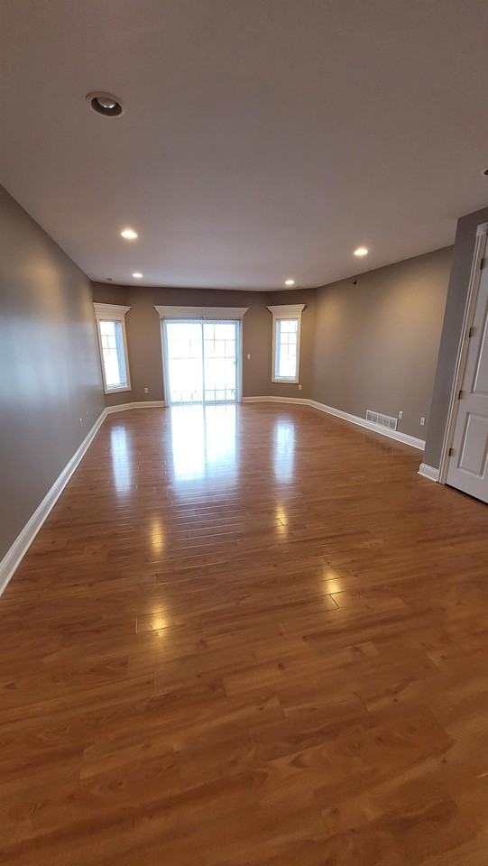 7620 Lions Gate Pkwy #7620 - Photo 2 of 10