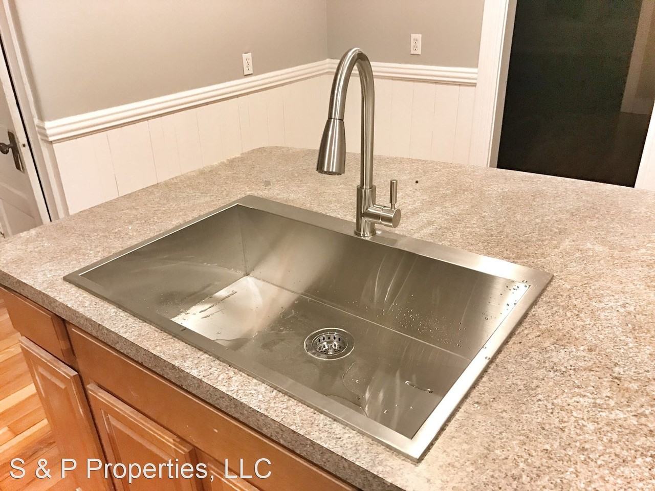 22-24 Bolivia St - Photo 2 of 15