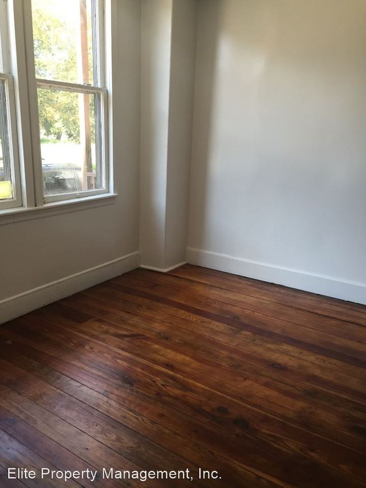 380 Kings Mill Rd - Photo 3 of 13