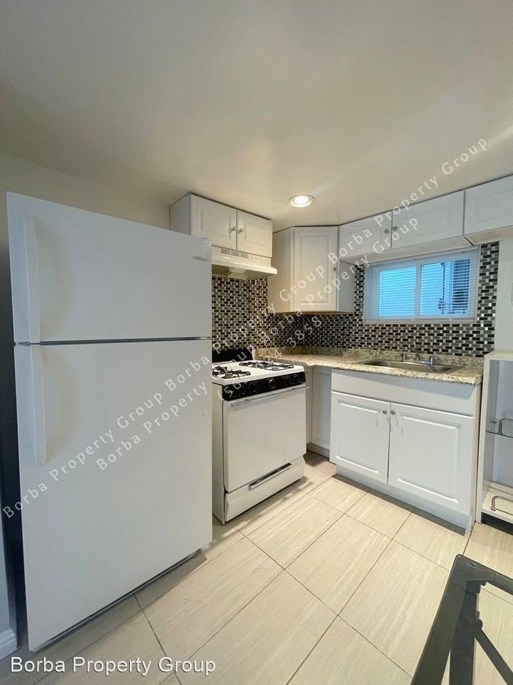 1409-1411 Junipero Ave. - Photo 3 of 10