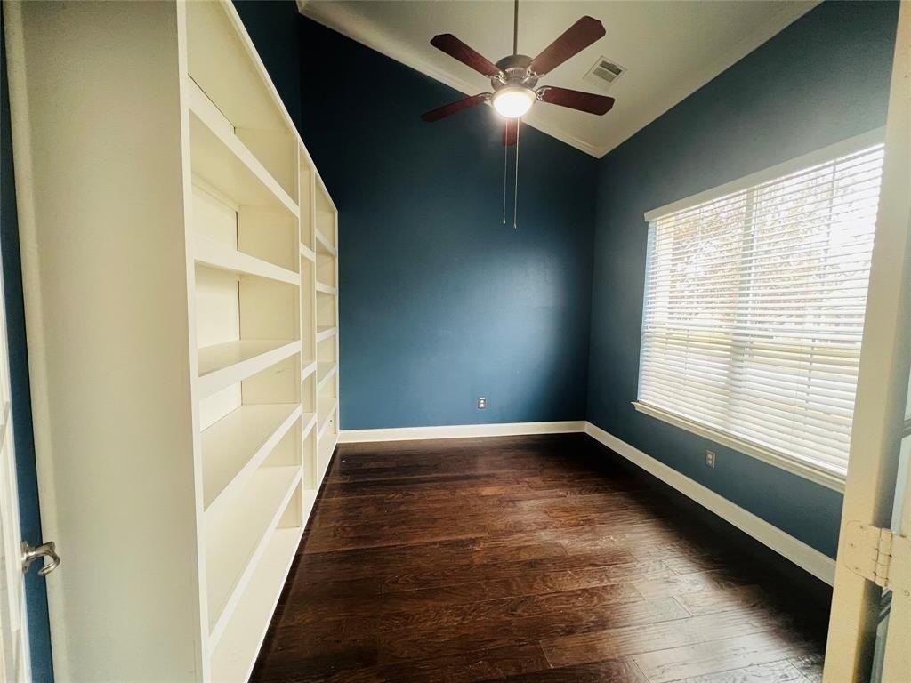 1605 Colorado Bend Dr - Photo 3 of 8