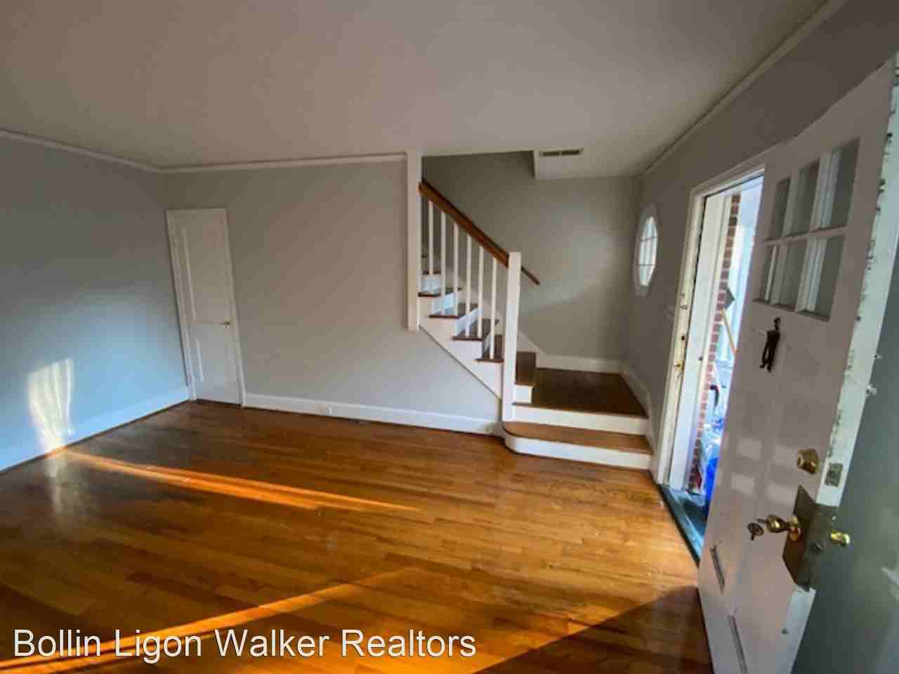 Maiden Lane - Photo 2 of 14