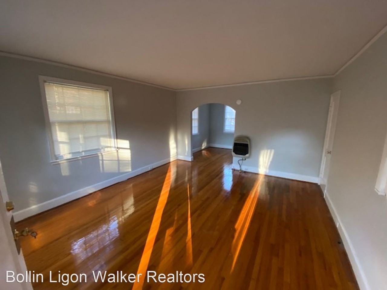 Maiden Lane - Photo 3 of 14