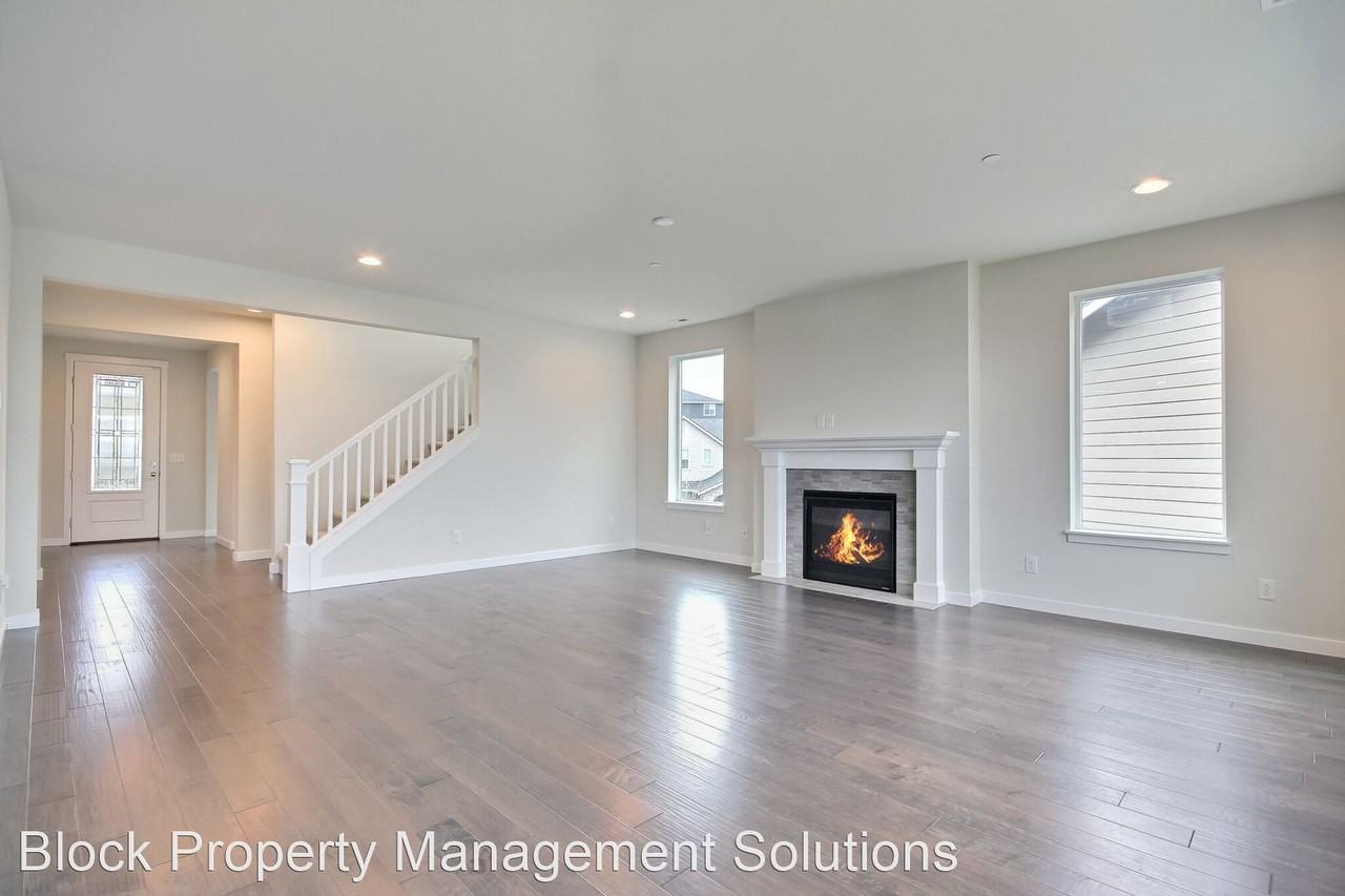 8724 Wilde Ave Se - Photo 2 of 24