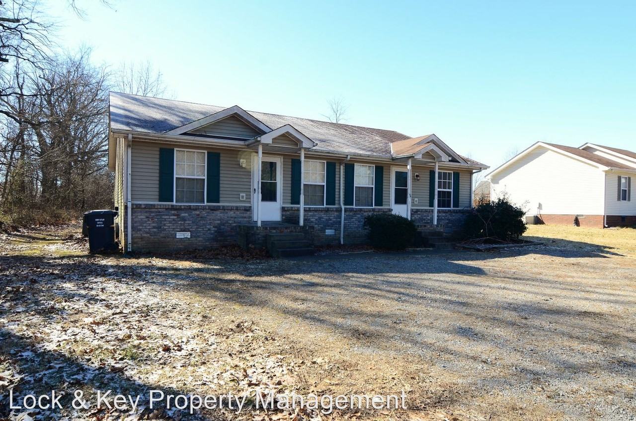 1539 Hugh Hunter Rd, Oak Grove, KY 42262 2 Bedroom House for $900