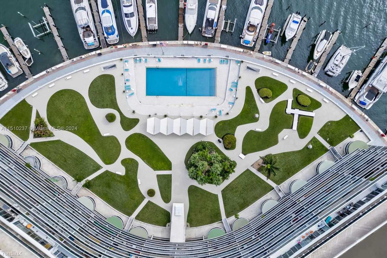 900 Bay Dr - Photo 2 of 50