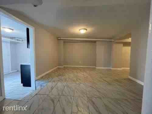 575 Highland Ave - Photo 3 of 4