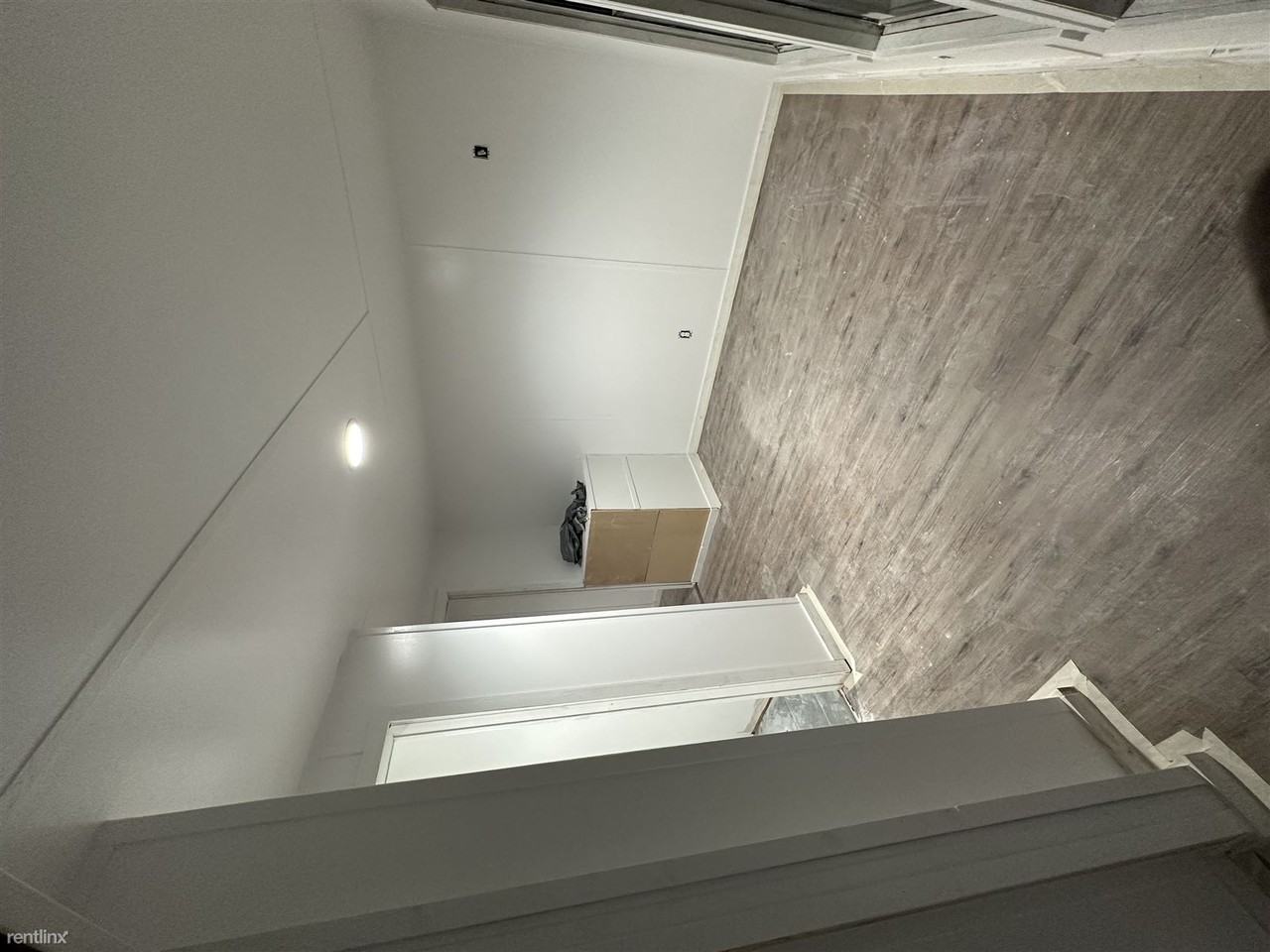 212 W Erie Dr - Photo 2 of 6