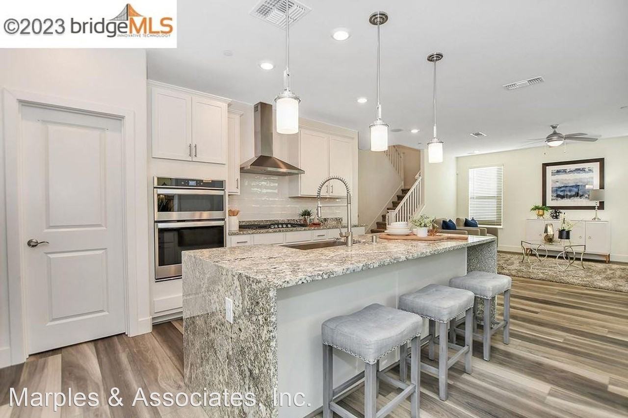 154 Canary Creek Way - Photo 3 of 22