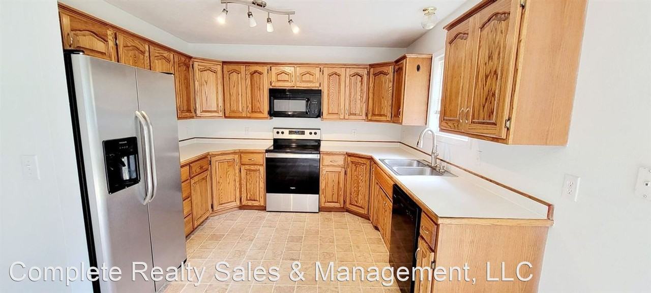 410 E Bumgarner Blvd - Photo 3 of 9