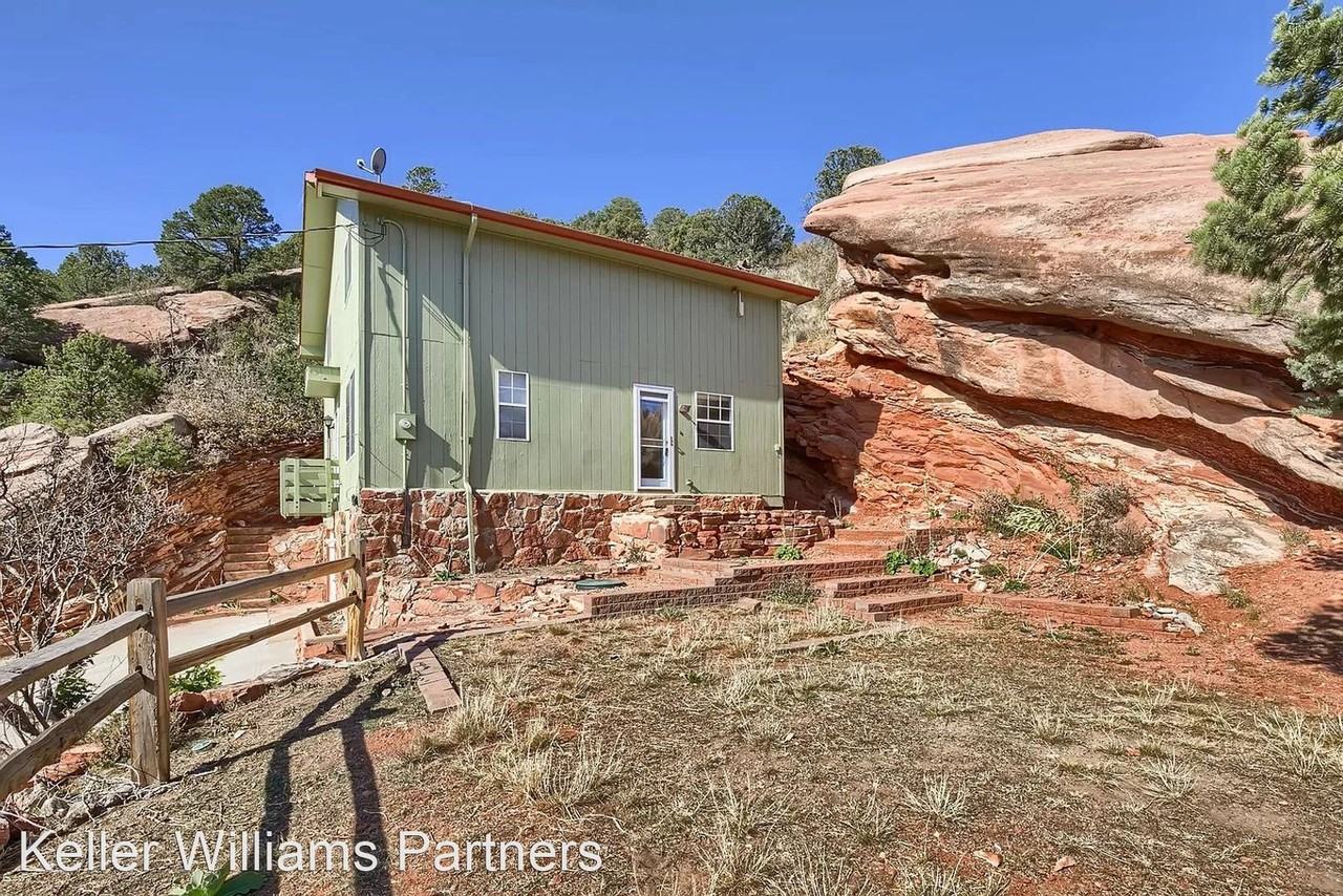 2125 Roca Roja Cir - Photo 3 of 32