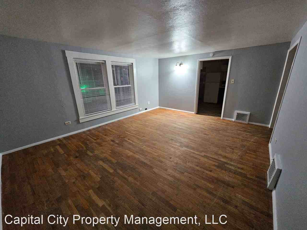 203 N. Lincoln - Photo 2 of 6