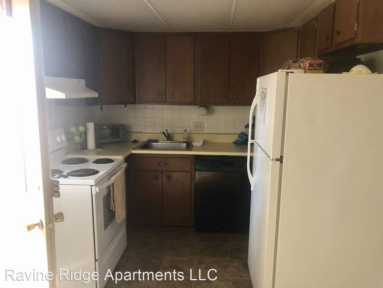 2024 Iuka Ave - Photo 2 of 8