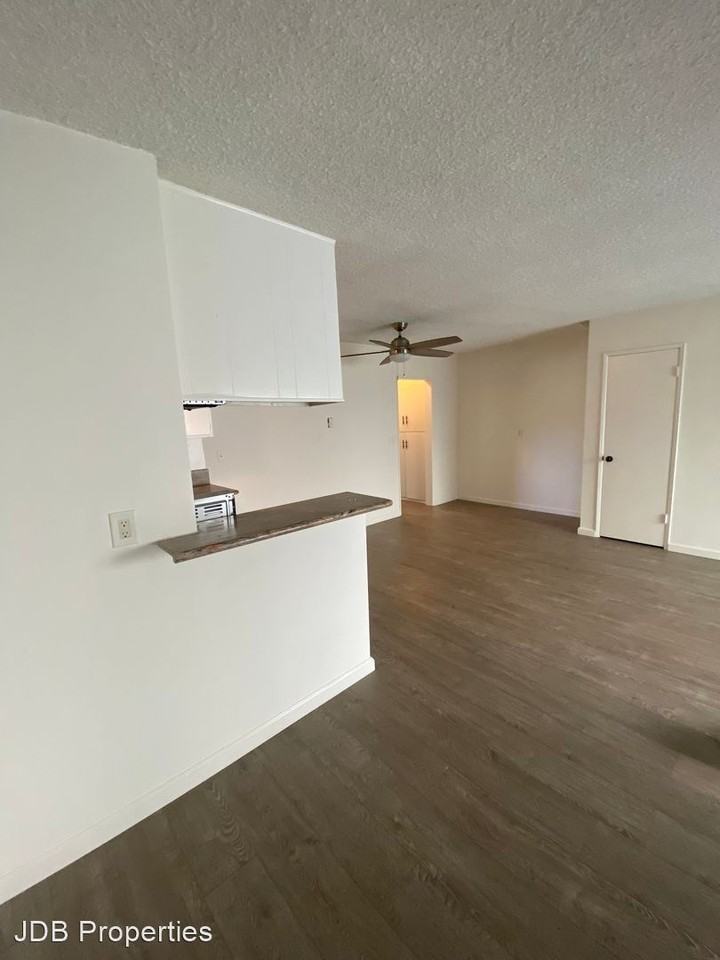 1313 9th St. - Photo 2 of 21