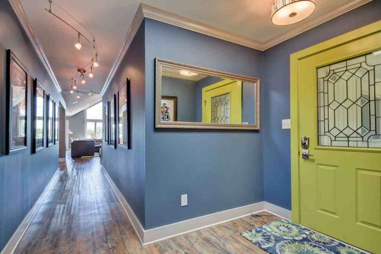 5020 Boardwalk Pl - Photo 2 of 23