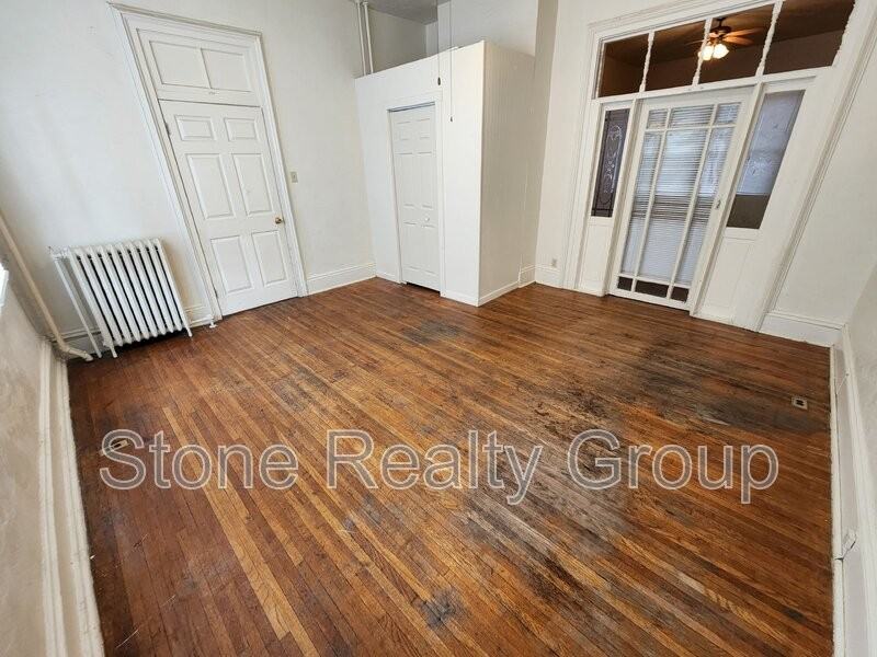 502 S 5th St - Photo 5 of 8