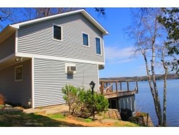 105 VT-105 - Photo 2 of 13