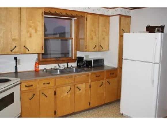 105 VT-105 - Photo 3 of 13