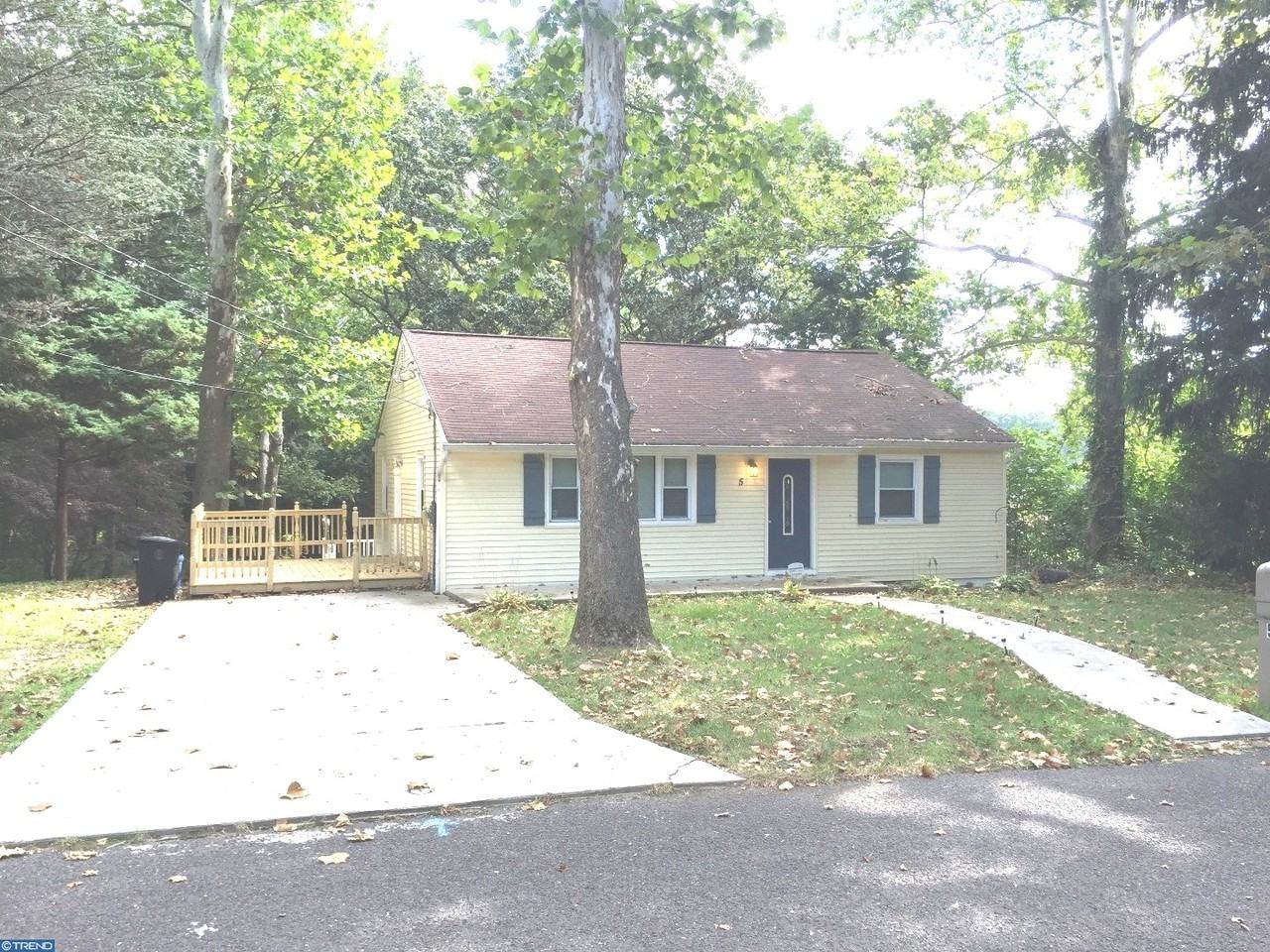 5 Andaloro Way - Photo 2 of 15