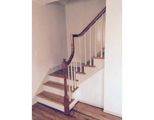 30 Everett St - Photo 3 of 12