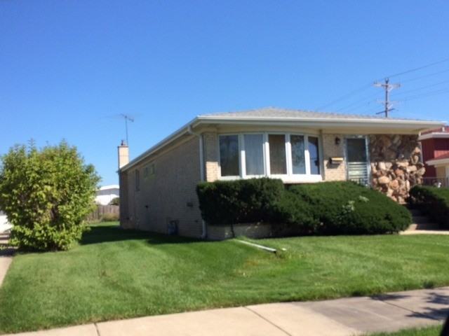 9005 N Joey Dr - Photo 2 of 10