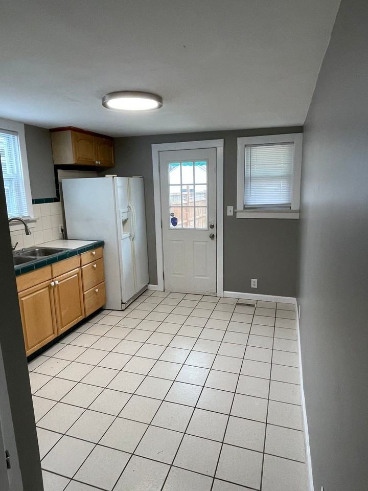 4831 Gardenville Ave - Photo 2 of 11