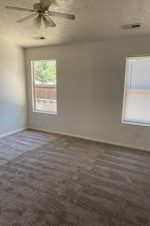 241 Nw #1 - Photo 3 of 6